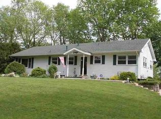 24909 Front St, Sterling, IL 61081