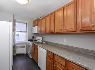 1234 Midland Ave APT 4E, Bronxville, NY 10708