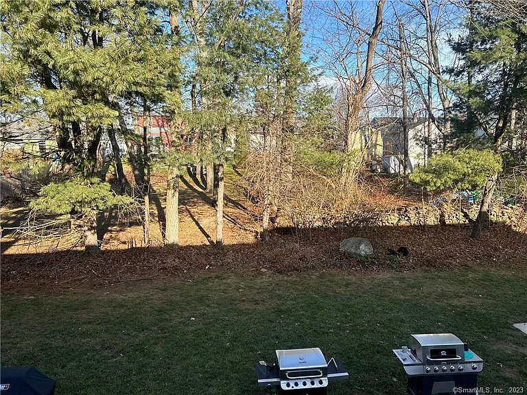 35 Ruth St #34 — Photo 17