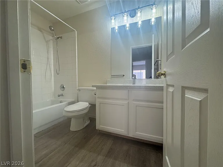 7512 Jacaranda Leaf St — Photo 21