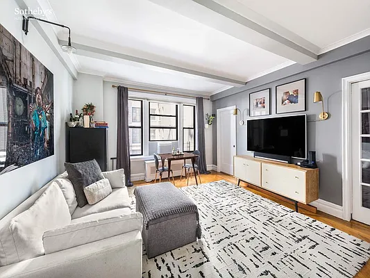 Sold by Sotheby's International Realty | media 1