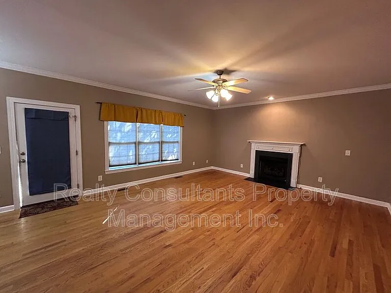 4540 Pebble Lake Dr — Photo 15