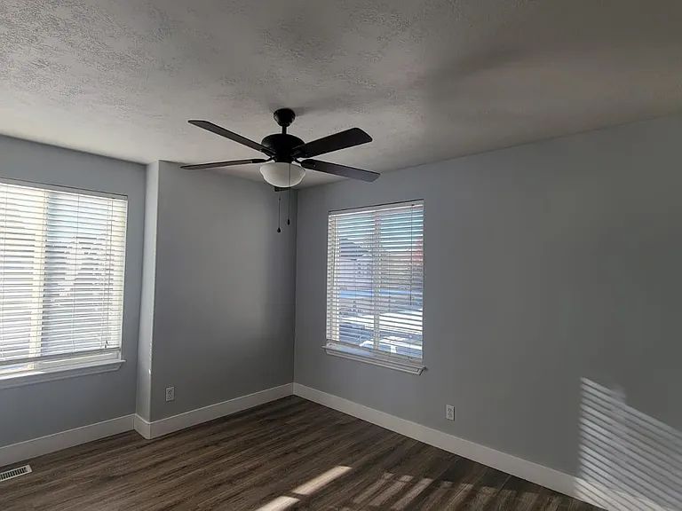 1353 S 1440 E — Photo 10