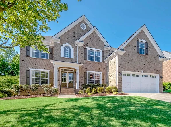 621 Halcyon Meadow Dr, Cary, NC 27519