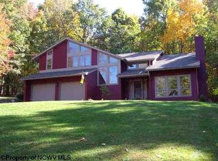 180 Mayfield Rd, Morgantown, WV 26508