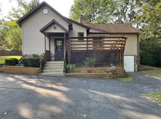 2820 Martin Ter, Burlington, WI 53105