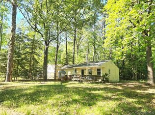 18 Swann Ct, Reedville, VA 22539