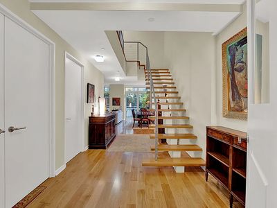 310 W 52nd St #TOWNHOUSE, New York, NY, 10019
