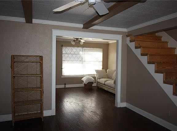 3rd image of 504 Melody Ln
