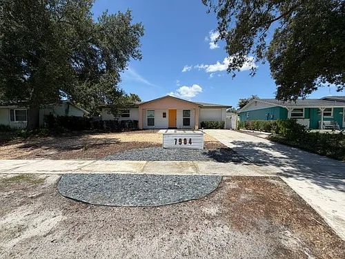 7904 Woodvine Cir Photo 1 7904 Woodvine Cir Photo 1