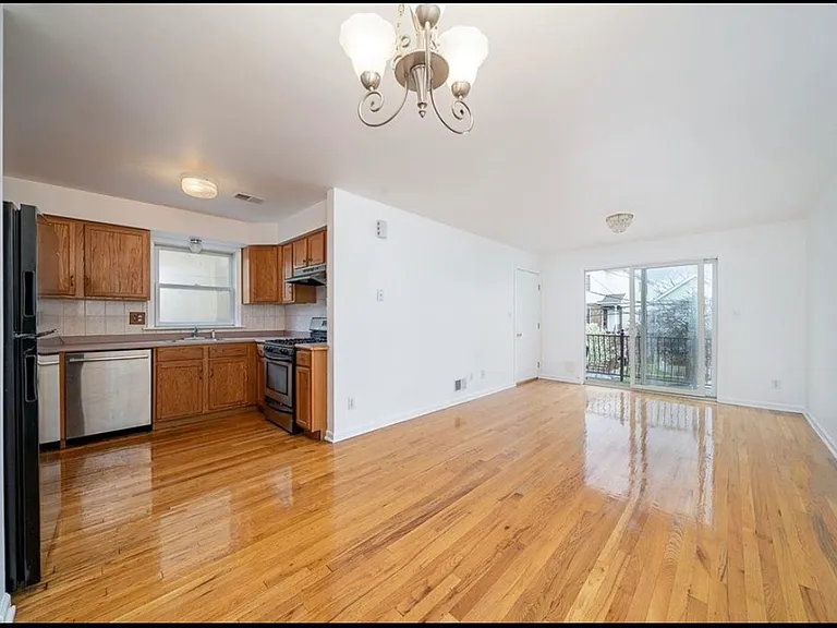 38 W 20th St #2 — Photo 4