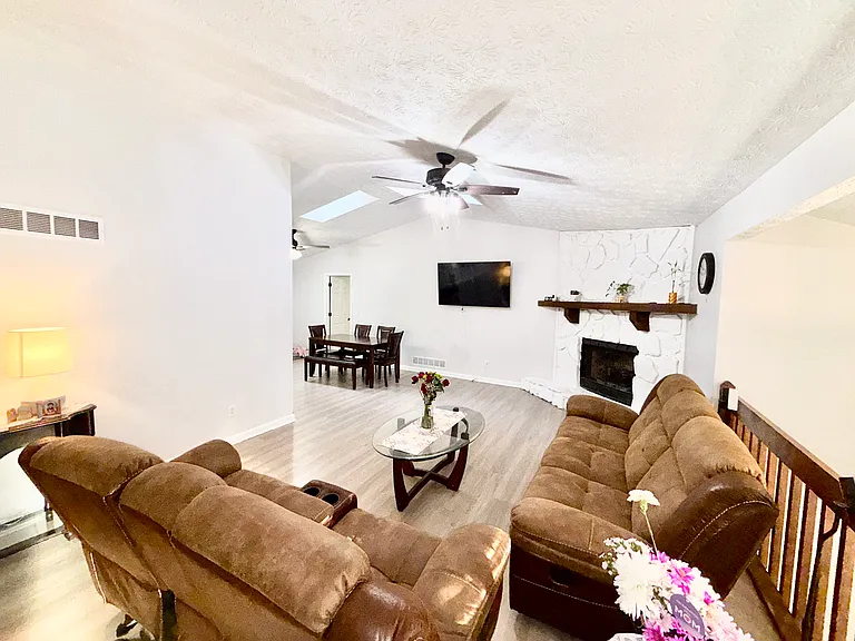 626 Sunshine Trce NW — Photo 17