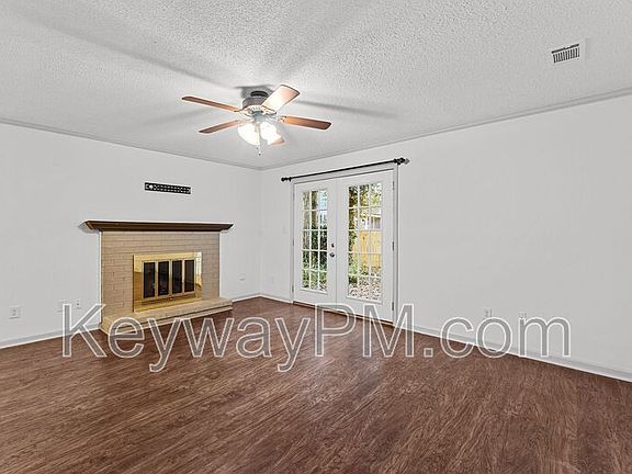 5th image of 2412 Deodara Dr Unit A