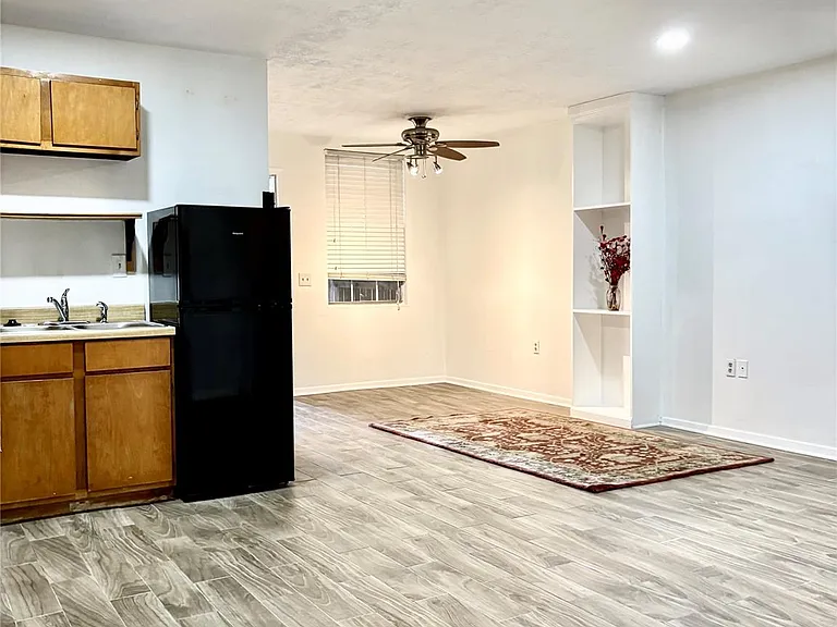 1407 Nevada St — Photo 14