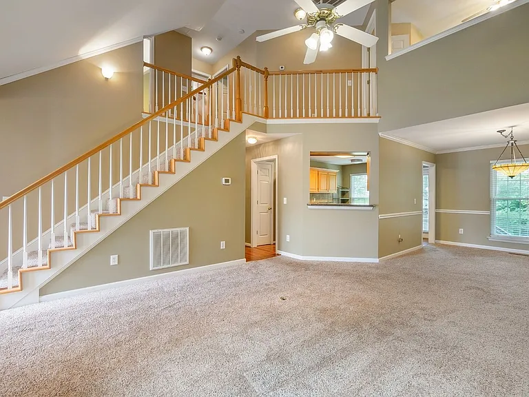7037 Mooreland Ct — Photo 6