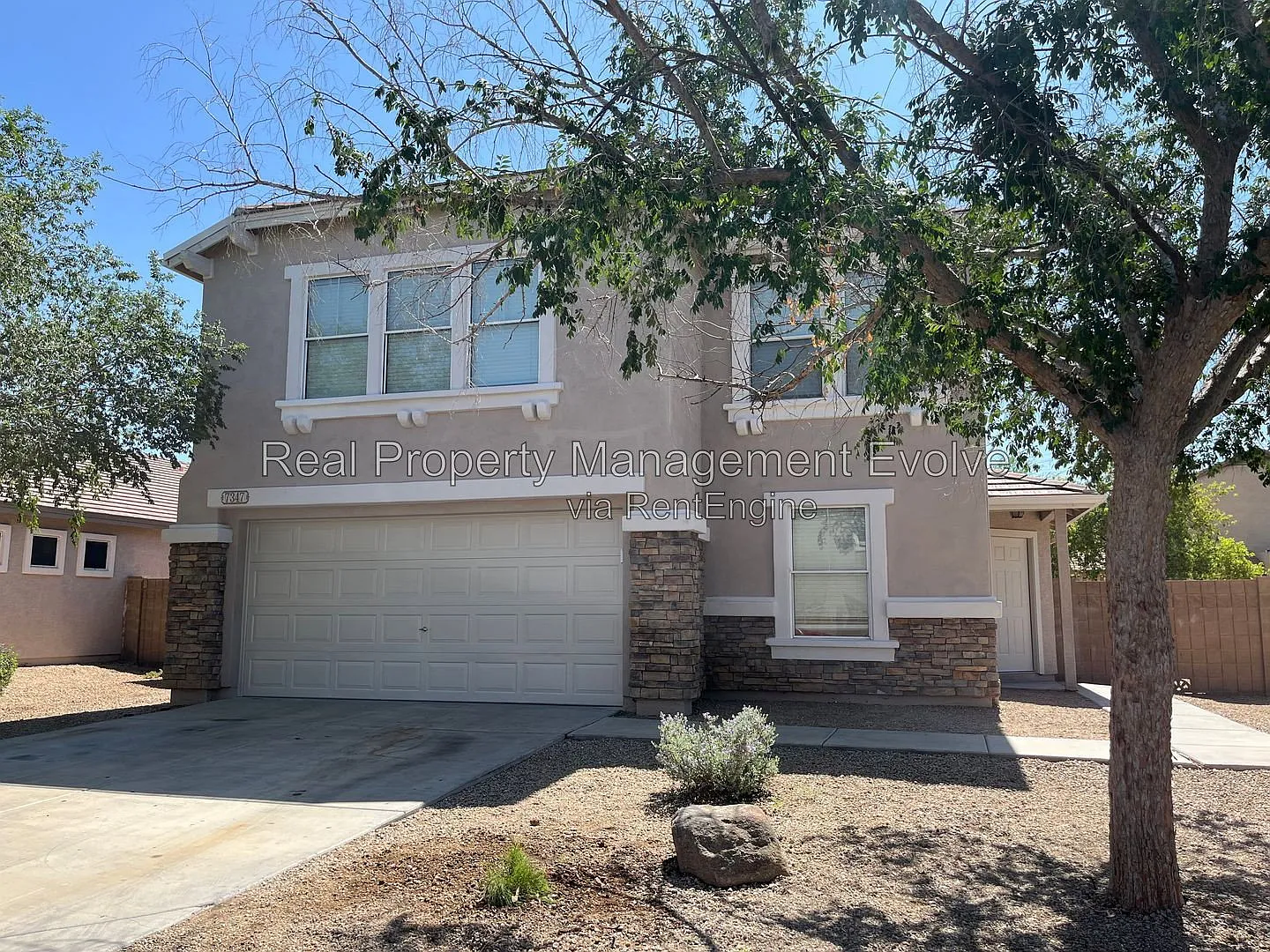 5 bed, 3.0 bath, 2333 sqft, $2,195 — Photo 1