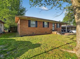 721 Western Park Dr, Memphis, TN 38109