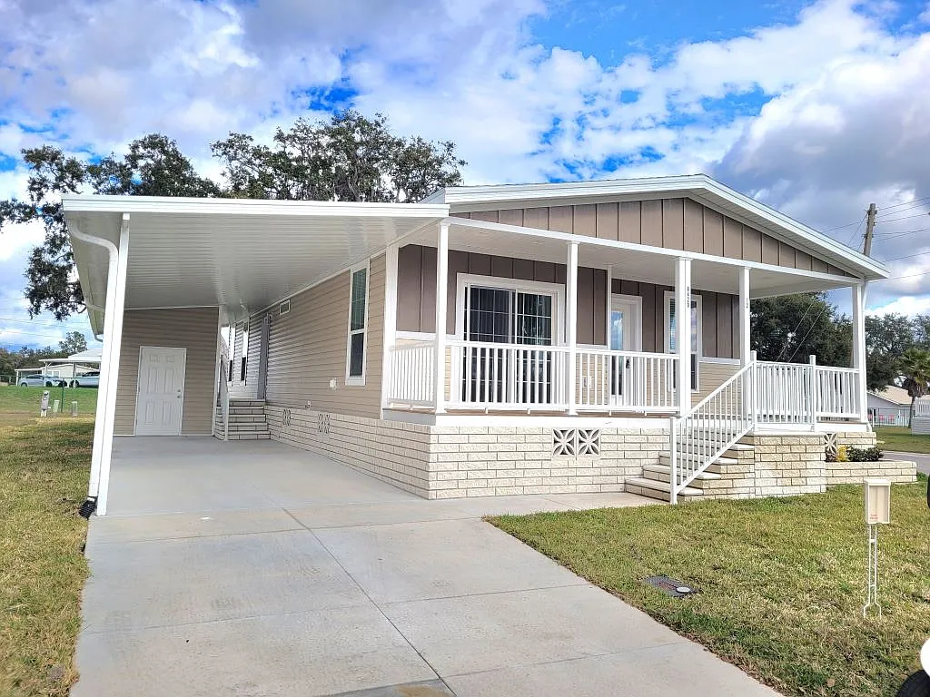 Building Photo - 6429 Forest Lake Dr #12
