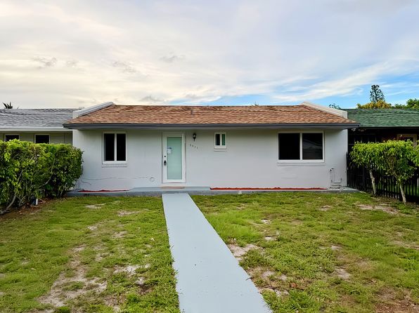 2941 NW 195th St