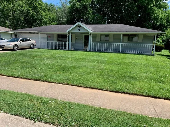 812 Delhi Dr, Trenton, OH 45067