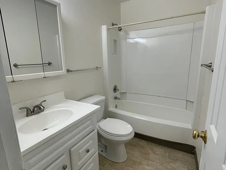 Tallmadge Townhomes — Photo 11