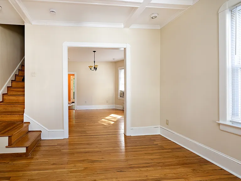 3 Lee Ave — Photo 5