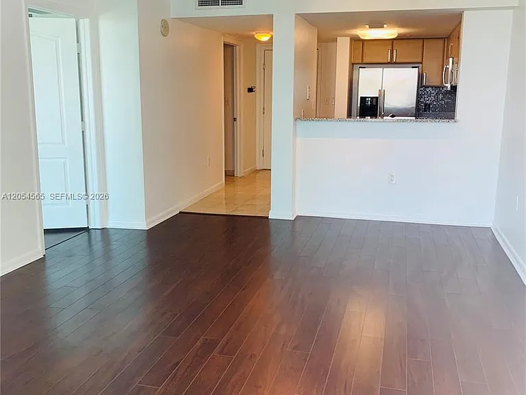 2101 Brickell Ave #2611 — Photo 2
