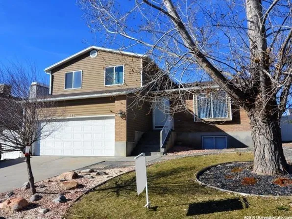 990 W 2600 N, Layton, UT 84041