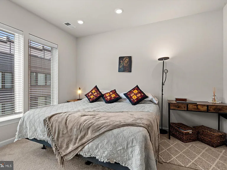 8156 Tompkins St — Photo 20