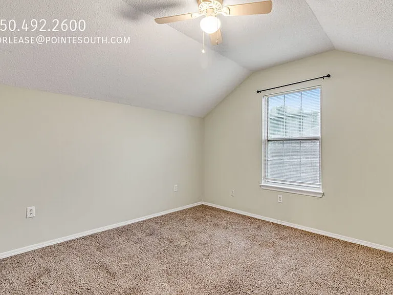 917 Claeven Cir — Photo 16