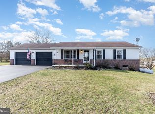 570 Mount Misery Rd, New Oxford, PA 17350