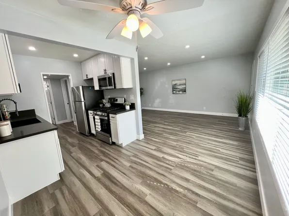 Welcome to Pacific View Apartments, 535-545 Greenbrier Dr #545-1, Oceanside, CA 92054