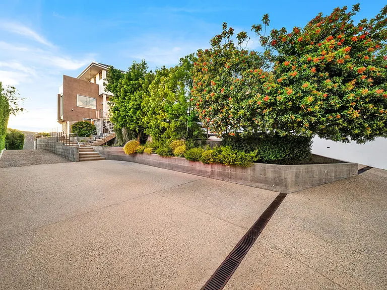 2915 Tuna Canyon Rd — Photo 8