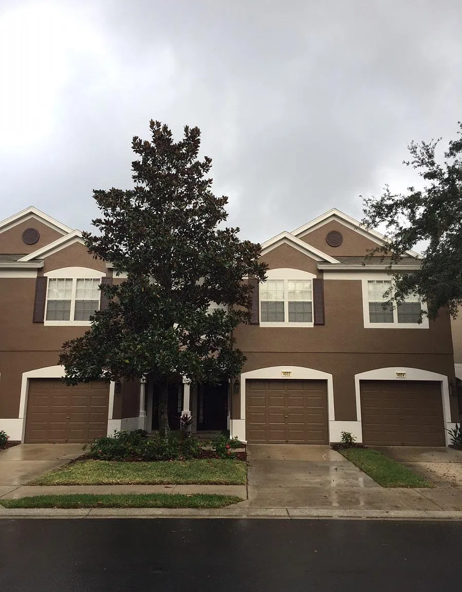3 bed, 2.5 bath, 1644 sqft, $2,600 — Photo 1