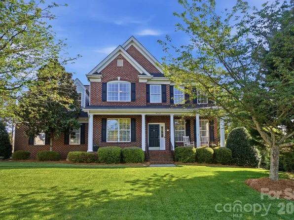 6712 Old Persimmon Dr, Mint Hill, NC 28227