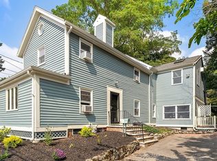 54 Woburn St, Lexington, MA 02420