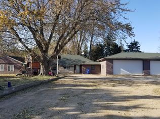 106 425th Ave NE, Clark, SD 57225