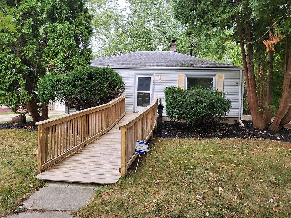 1st image of 7466 N Silvery Ln