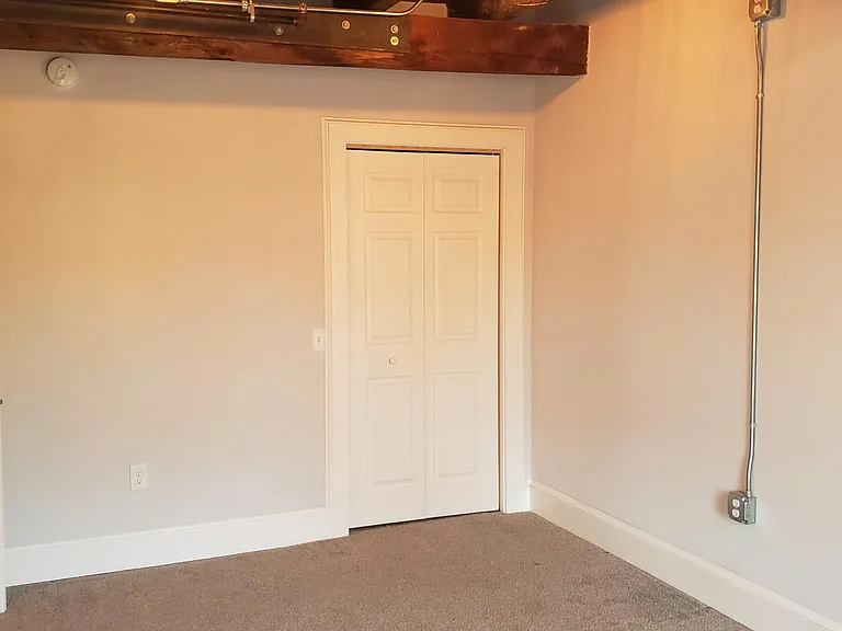 101 W Market St #302 — Photo 11