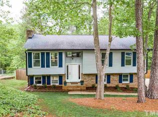 4320 Pickwick Dr, Raleigh, NC 27613