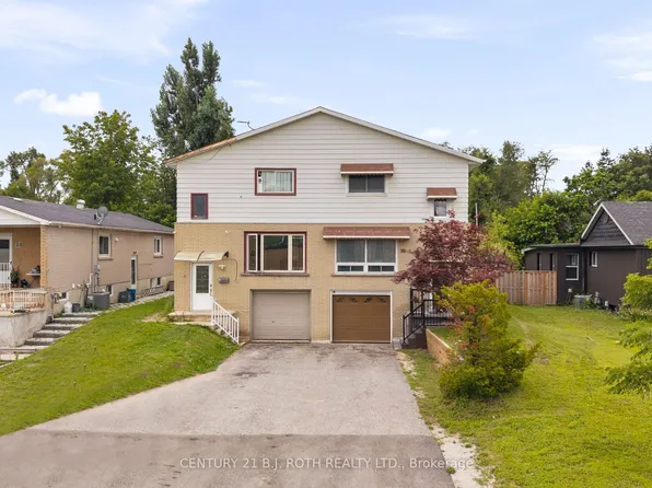 14 Innisfil St, Barrie, ON L4N 3C9
