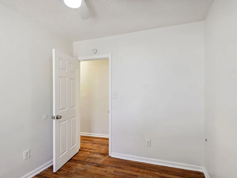 619 Oliver St NW #B — Photo 13