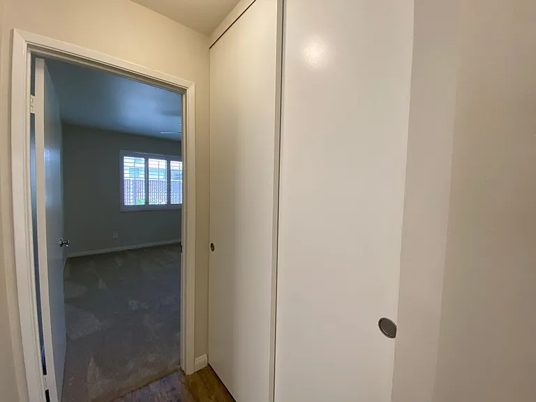 Jefferson St 2632 Sprague Building — Photo 12
