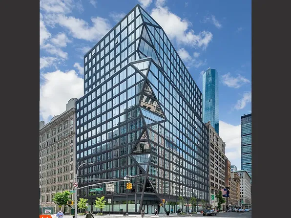 121 East 22nd Street image 1 of 21