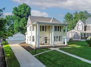 812 E Washington St, Pittsfield, IL 62363