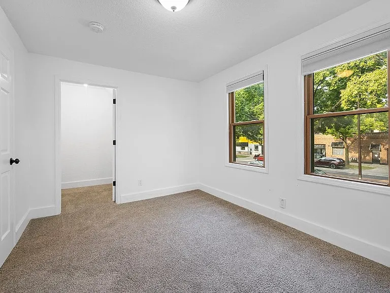3728 Minnehaha Ave — Photo 24