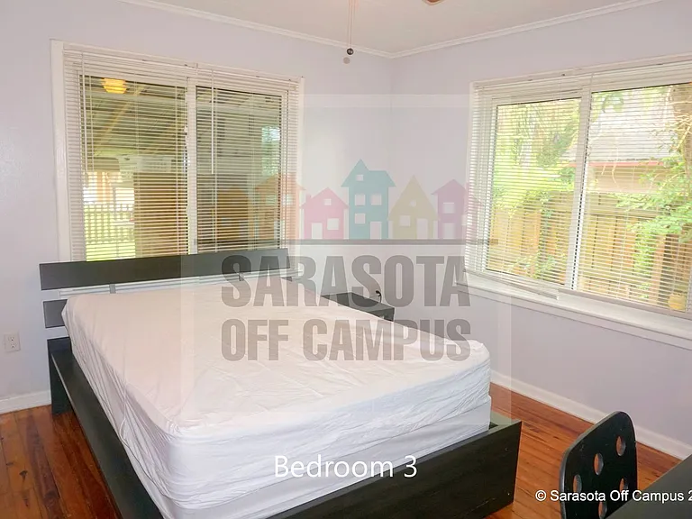 4026 Royal Palm Ave — Photo 32