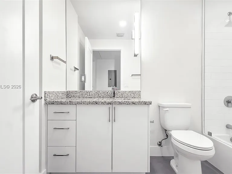 1536 NW 15th Ave #303 — Photo 22