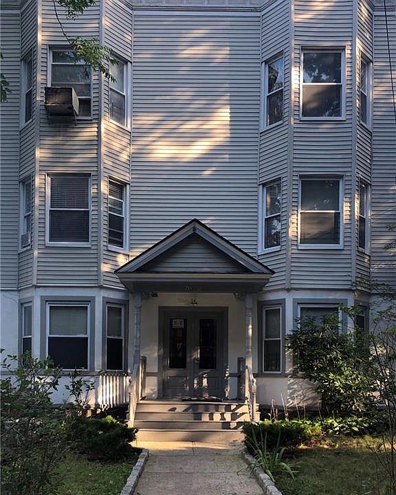 1st image of 26-28 Franklin Ave #L1