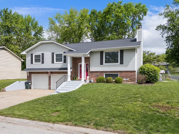 901 Lori Dr, Boonville, MO 65233